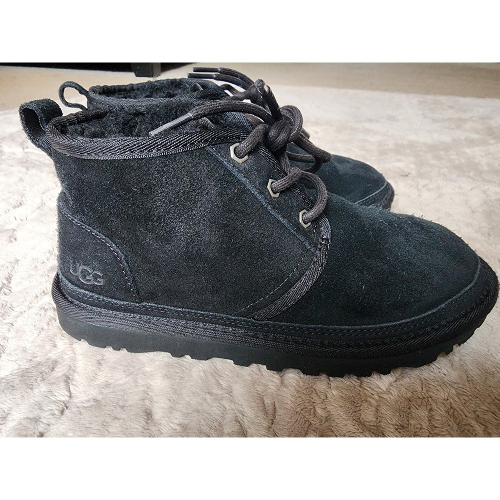 UGG Neumel Suede Chukka Boots Black Lace Up Boots Mens 7